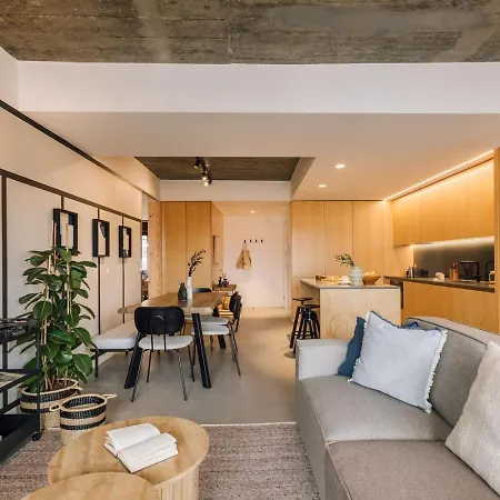 Galapos - 2 Bedrooms And Parking In Santo Antonio Lissabon