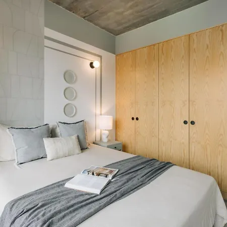 Galapos - 2 Bedrooms And Parking In Santo Antonio Lisboa