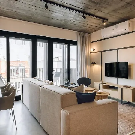 Galapos - 2 Bedrooms And Parking In Santo Antonio * 리스본
